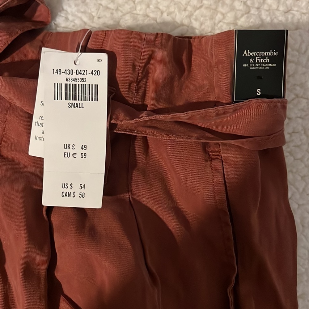 ABERCROMBIE shorts - Picture 2 of 4